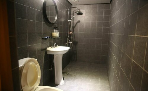 gangneung sol guesthouse - Hostel, Reserva ahora Albergue Hoteles en Gangwon con aparcamiento, Aparcamiento