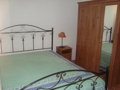Borghetto Tio Pepe, Book Hotel Hoteller i Foresta Umbra med parkering, Parkering