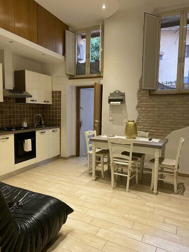 Residenza Il Vicolo by Hili, Забронировать Отель Трастевере Рим, рядом с Римское гетто