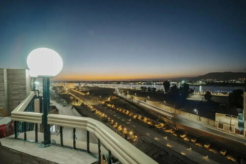 Queens Valley Hotel, Забронировать Курортный отель East bank Луксор