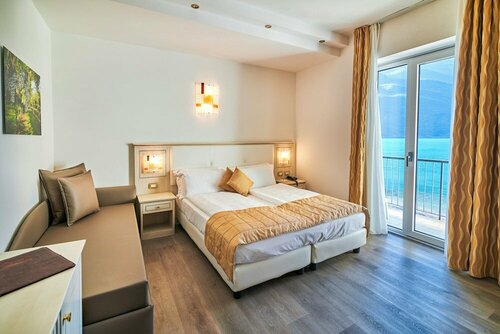 Hotel Lido Blu - Surf & Bike, Забронировать Отель Отели Торболе с завтраком, Завтраки