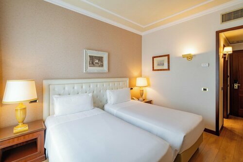 Hotel Internazionale, Забронировать Отель Отели Болоньи 4 звезды, рядом с Башня Гарисенда, 4*