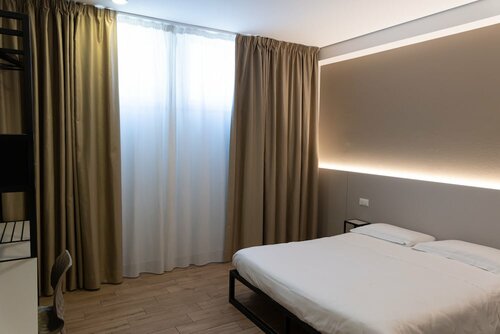 Hotel Astoria, Забронировать Отель Отели в центре Равенны, в центре