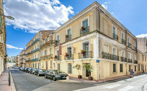 Hôtel DAragon - Place de La Comédie, Забронировать Отель Отели Hérault с завтраком, Завтраки