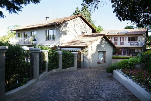 Bellgrove Guest House Sandton, Забронировать Гостевой дом Отели Гаутенг с бассейном, Бассейн