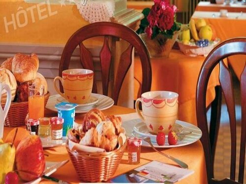 Hôtel CARRER Le Rhien, Reservar Hotel Hotéis em Borgonha com pequeno-almoço, Café da manhã