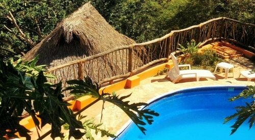 Cabañas Telayú, Rezervasyon Otel Mazunte Oaxaca, Turtle Camp and Museum yakınında