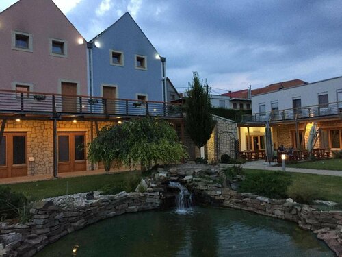 U Ořecha, Book Hotel Central Bohemia hoteller med pool, Swimmingpool