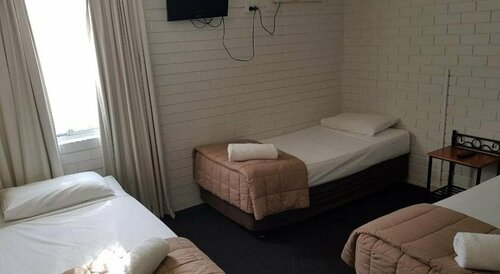 Centrepoint Motor Inn, Забронировать Мини-отель Рокгемптон Southern Great Barrier Reef