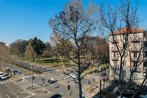 Modern New Apartment - Bocconi, Забронировать Апартаменты/квартира Отели Милана с бассейном, рядом с Университет им. Луиджи Боккони, Бассейн