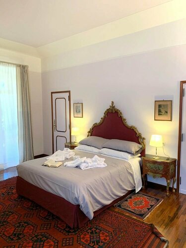 Villa Albina, Забронировать Отель «постель и завтрак» Cassia Рим