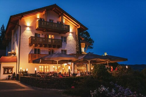 Hotel Waldschlößl, Book Hotel Hoteller i Bayern med pool, Swimmingpool