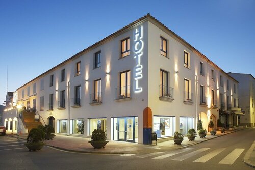 Hotel Spa Cap de Creus, Забронировать Курортный отель Эль-Порт-де-ла-Сельва Cap de Creus Nature Reserve