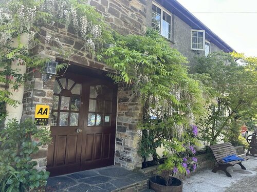 The Crooked Inn, Book Pension Gæstehuse i Cornwall, Pension