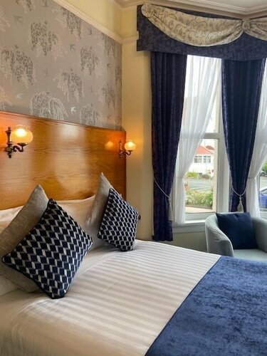 The Briars, Book Hotel 4-stjernede hoteller i Merseyside, 4*