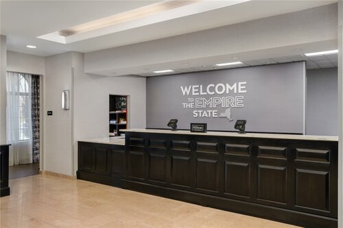 Hampton Inn & Suites By Hilton - Rockville Centre, Buchen Sie Hotel Rockville Centre Long Island
