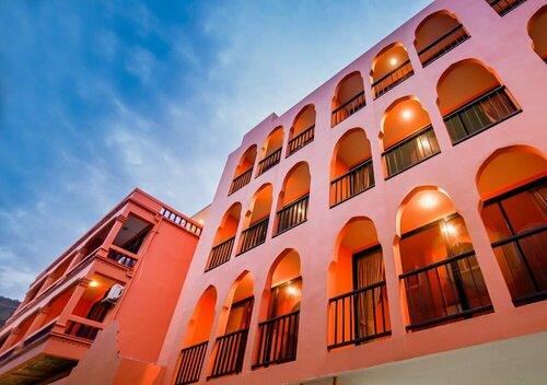 Khaleej Mass Hotel Patong, Забронировать Отель Патонг-Бич Пхукет