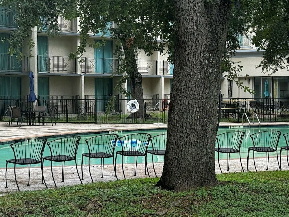 Wingate Houston