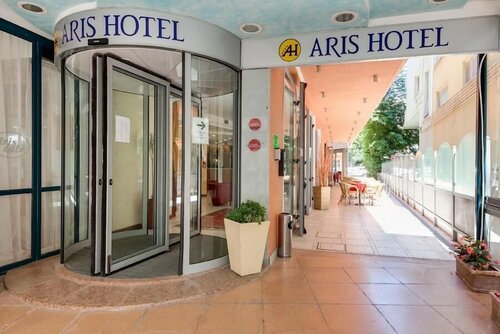Hotel Aris, Забронировать Отель Беллария-Иджеа-Марина Побережье Римини