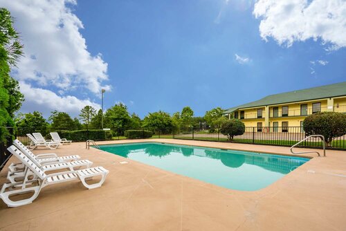 Quality Inn & Conference Center Heber Springs, Boek Hotel Heber Springs Arkansas