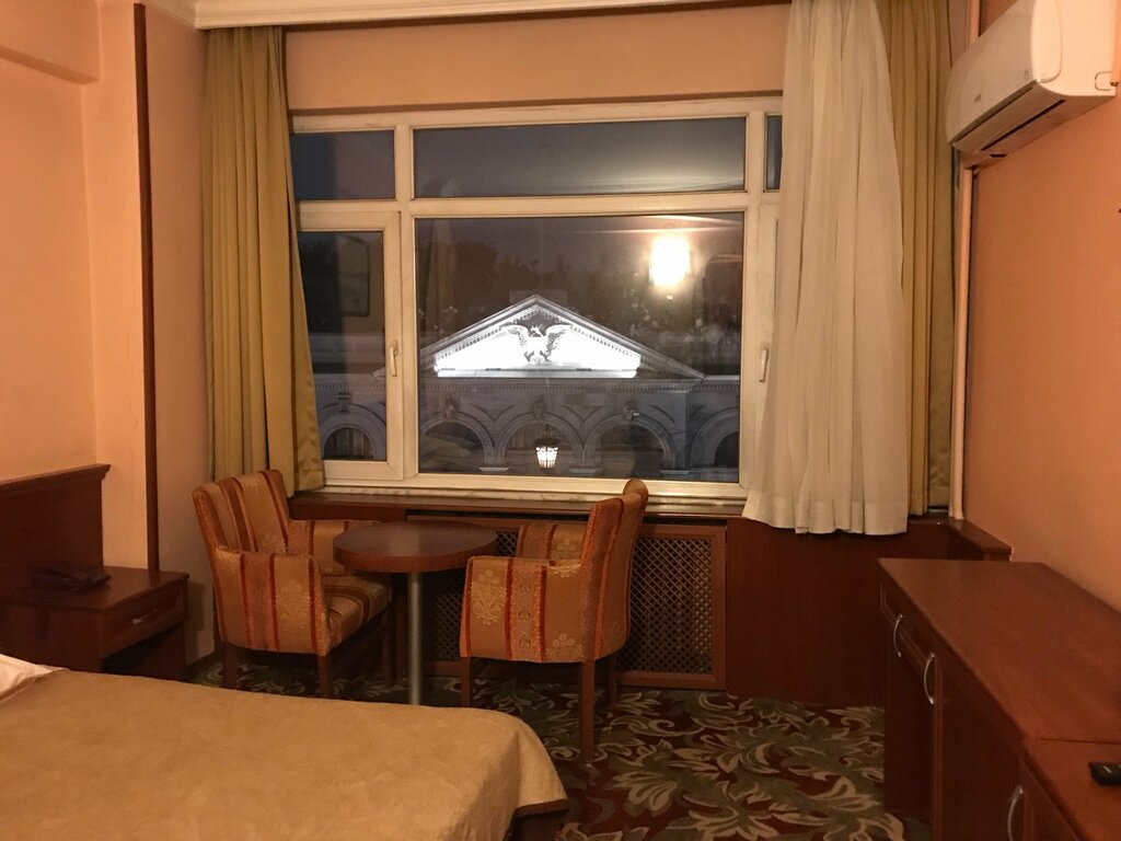 Hotel Monopol