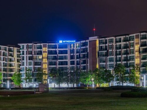 Wyndham Royal Lee Phuket, Забронировать Отель Сакху Пхукет