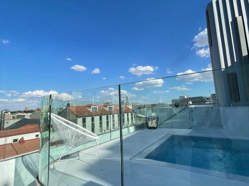 60 Balconies Iconic, Забронировать Апарт-отель Отели Мадрида с бассейном, рядом с Соль, Бассейн