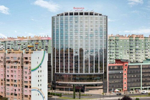 Ramada by Wyndham Lisbon, Забронировать Отель Арейро Лиссабон