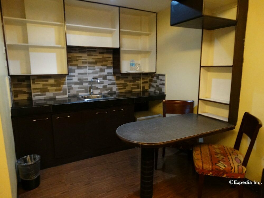 Silver Oaks Suites & Hotel