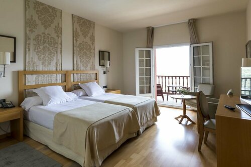 Parador de Vic-Sau, Varaa Hotelli Tavernoles Osona