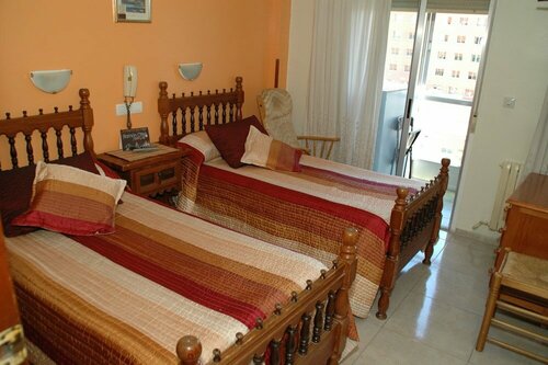 Hostal Ramón y Cajal, Забронировать Хостел Хостелы Valladolid Province, Хостел