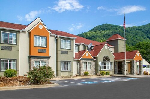 Quality Inn & Suites Maggie Valley - Cherokee Area, Забронировать Отель Мегги-Вэлли Аппалачи