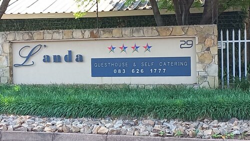 Landa Guesthouse Sself Catering