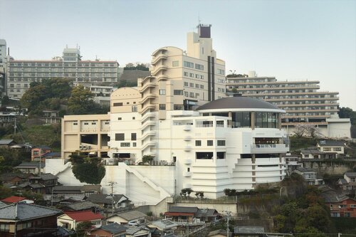 Hotel Amandi, Забронировать Отель Отели Нагасаки с парковкой, рядом с Nagasaki Seaside Park, Парковка