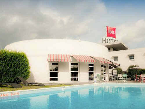 ibis Nantes Treillières, Réserver Hôtel Hôtels à Pays de la Loire avec piscine, Piscine