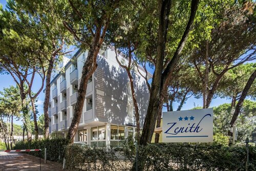 Hotel Meublè Zenith, Забронировать Отель Пинета Линьяно-Саббьядоро