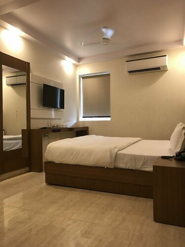 Hotel Avtar At New Delhi Railway Station, Забронировать Отель Отели Нью-Дели с парковкой, Парковка