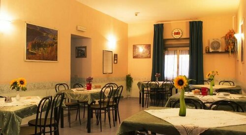 Hotel Falisco, Забронировать Отель Отели Фабрика-ди-Рома с парковкой, Парковка