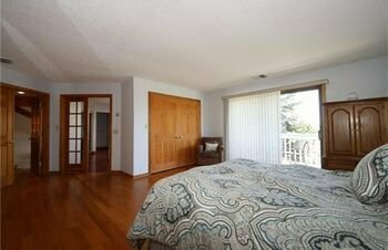 Roxbury Suites