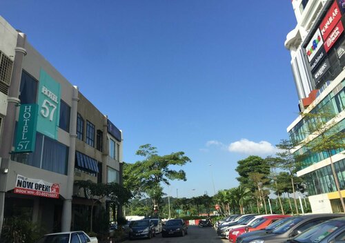 Hotel 57 Subang Jaya, Забронировать Отель Отели Субанг-Джая с парковкой, Парковка