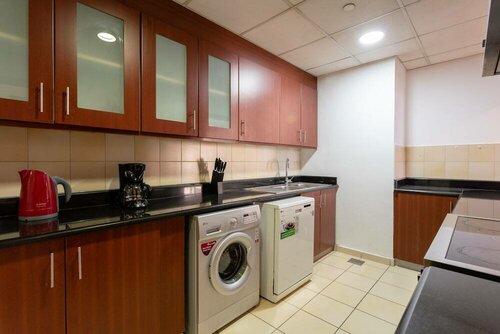 One Perfect Stay - Sadaf Tower, Забронировать Отель Джумейра , рядом с Mina Al Seyahi Tram Station