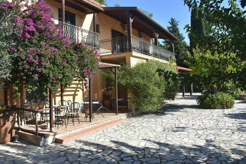 Azienda Agrituristica Biologica Il Querceto, Book Hotel Cheap Hotels in Calabria