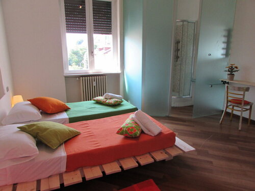 Inn-Perfect Villa, Забронировать Вилла Коттеджи Милана, рядом с Каяццо, Коттедж