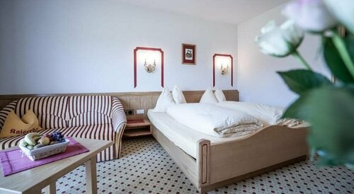 Vitalhotel Kaiserhof, Rezervovat Hotel Hotely v Seefeld Surroundings s bazénem, Bazén