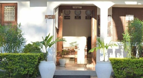 Chukwani Executive Inn, Book Hotel Chukwani 