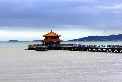 Qingdao MG Hotel l Walking distance to the beach & railway station & St Michaels Cathedral, Забронировать Отель Шинань Циндао