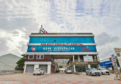 Hotel Everest, Rezerwuj Hotel Kāsandra Gujarat