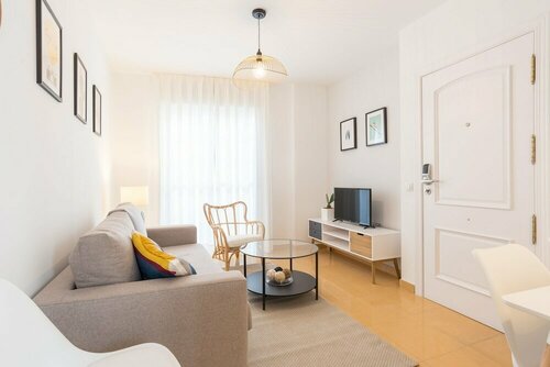 Apartamentos Tucán, Забронировать Апартаменты/квартира Малага - центр Малага, рядом с Стадион «Ла-Росаледа»