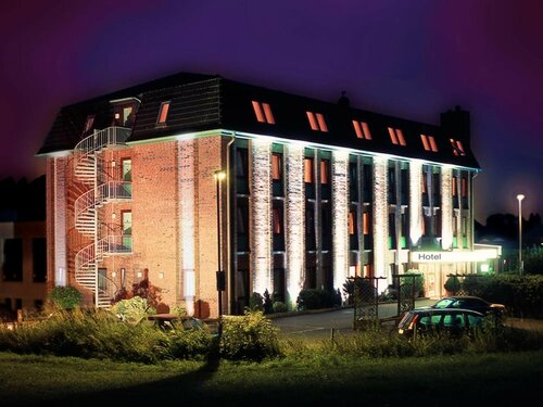 ITM Entrée Glinde Restaurant & Tagungshotel, Забронировать Отель Глинде земля Шлезвиг-Гольштейн