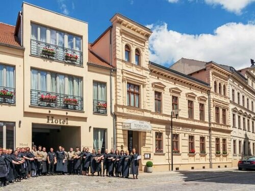 Hotel Schwarzer Adler Stendal, Book Hotel Hotels in Garz with Parking, Parking